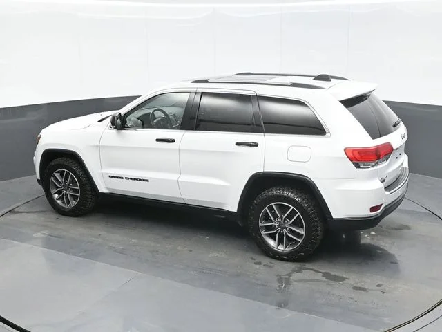 Used 2019 White Jeep Limited image 11