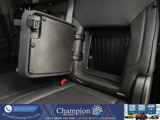 Used 2024 White Frost Tricoat GMC Denali image 30