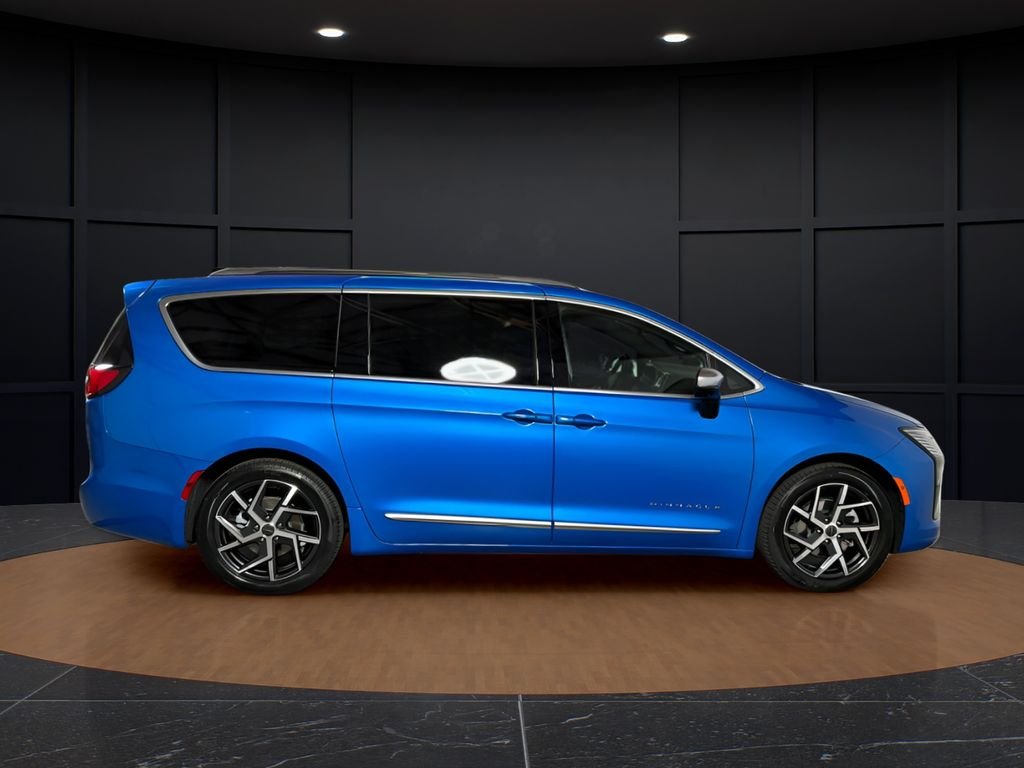 New 2027 Hydro Blue Pearl-Coat Exterior Paint Chrysler Pinnacle image 6