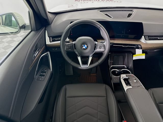 Used 2026 Alpine White BMW xDrive28i image 23