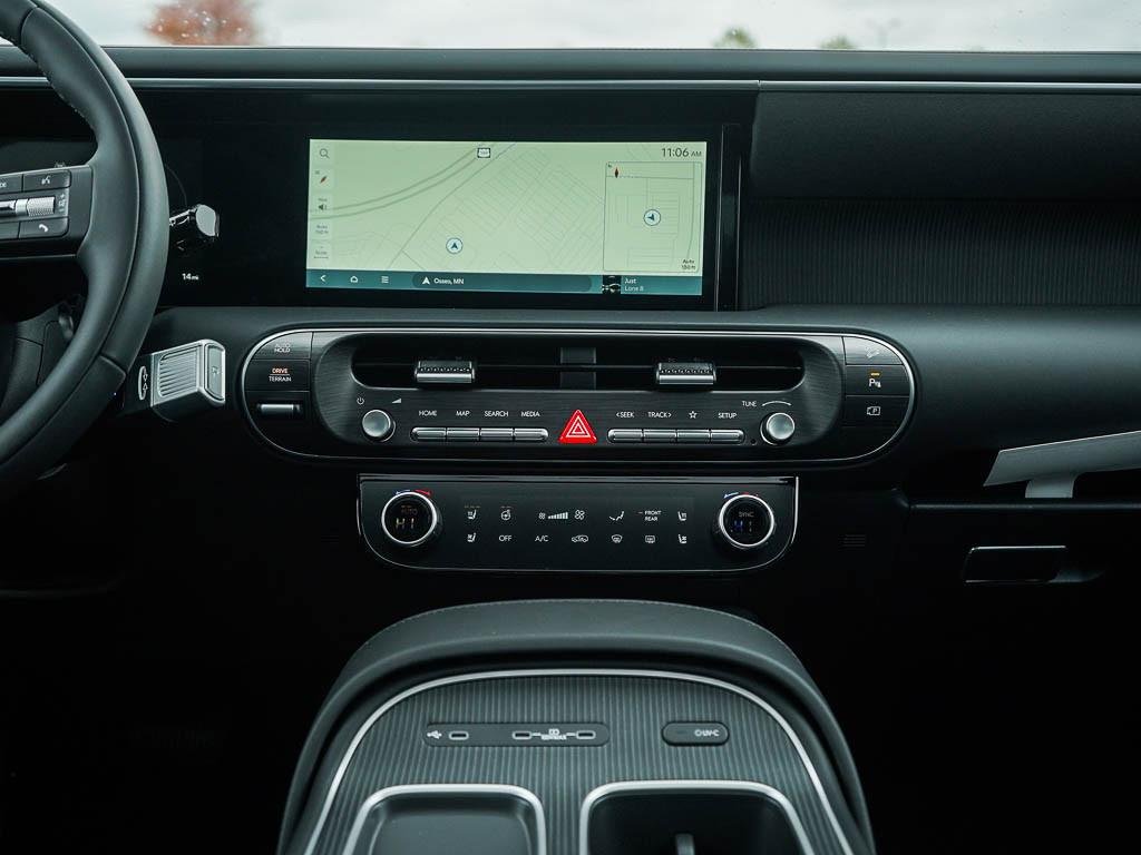 New 2026 Ecotronic Gray Pearl Hyundai Calligraphy AWD image 44