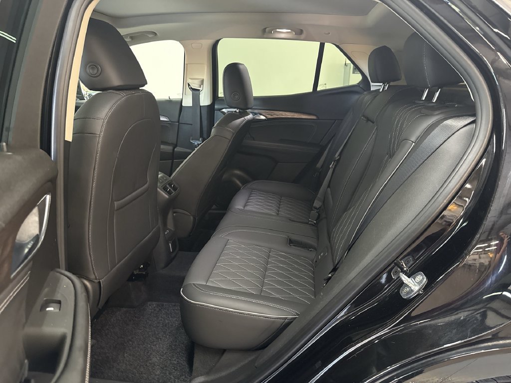 Used 2023 Ebony Twilight Metallic Buick Avenir image 16