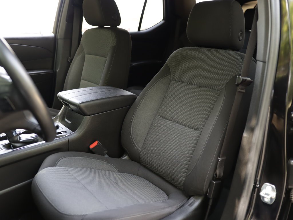 Used 2023 Mosaic Black Metallic Chevrolet LT Cloth image 24
