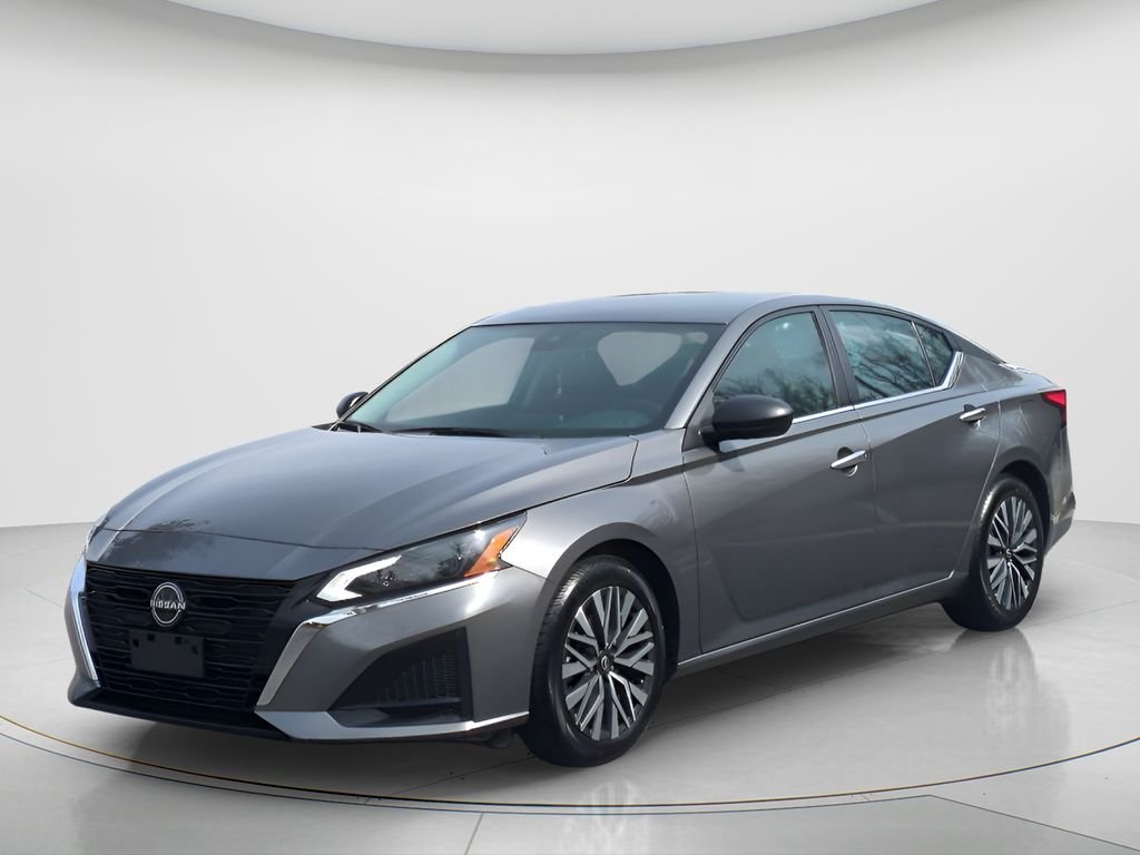 2024 Nissan Altima SV
