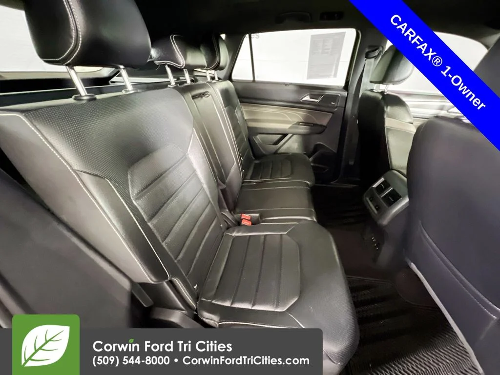 Used 2021 Deep Black Pearl Effect Volkswagen 3.6L V6 SEL Premium R-Line image 17