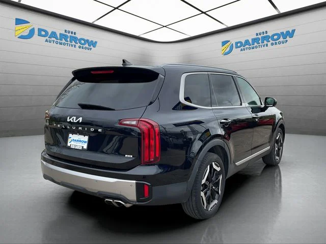 Used 2025 Black Kia S image 5