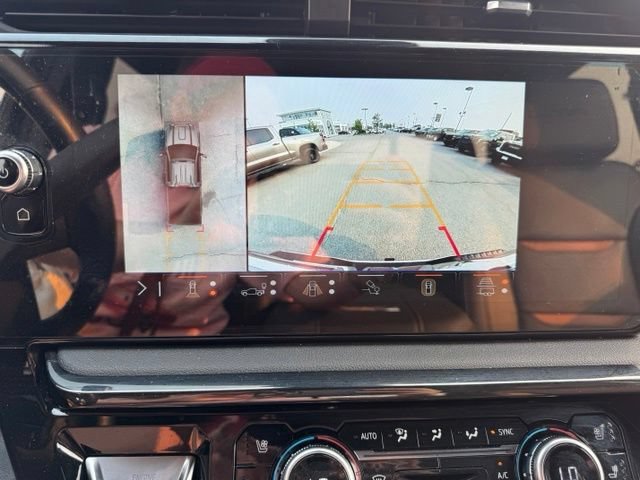 Used 2024 Summit White GMC AT4 image 32