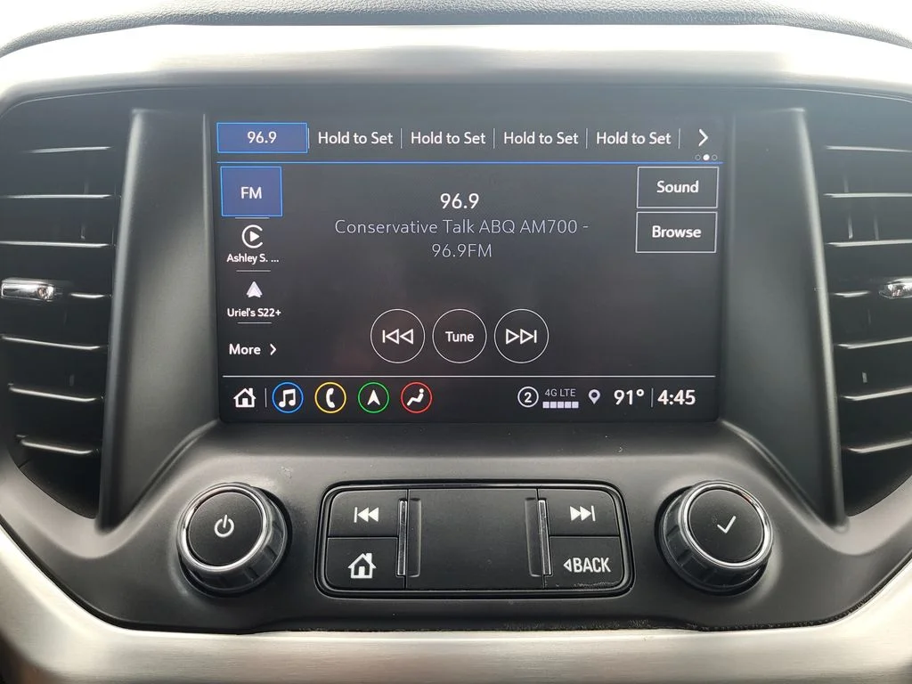 Used 2023 LIGHT STONE METALLIC GMC SLT image 13
