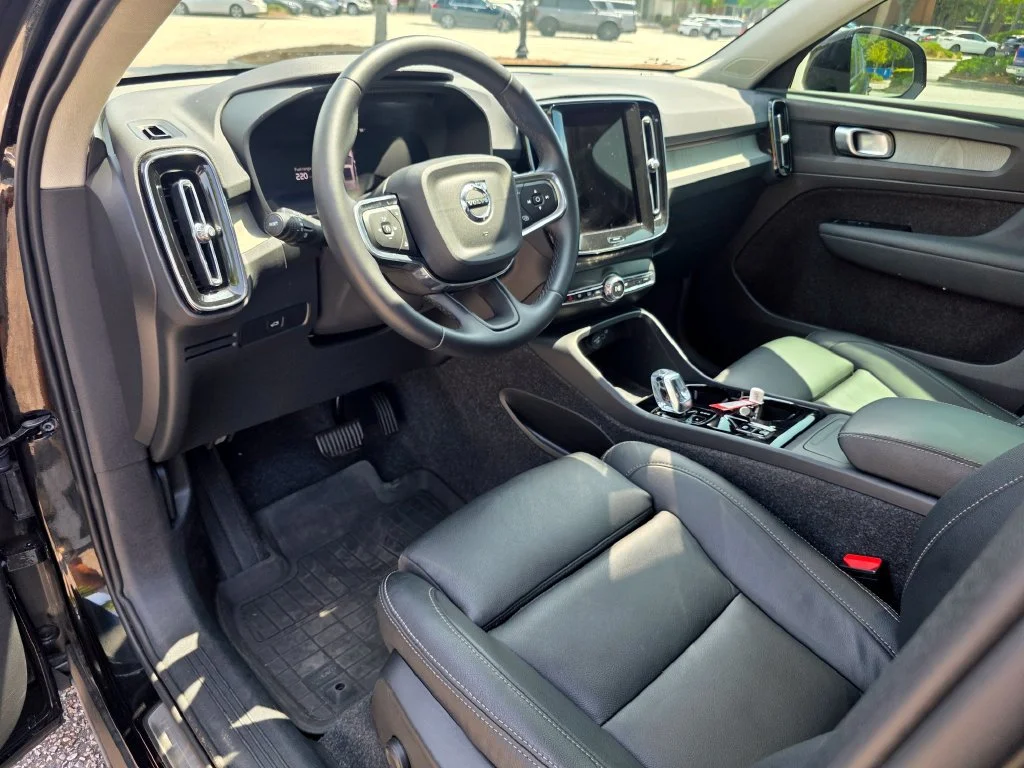 Used 2026  Volvo Plus image 10