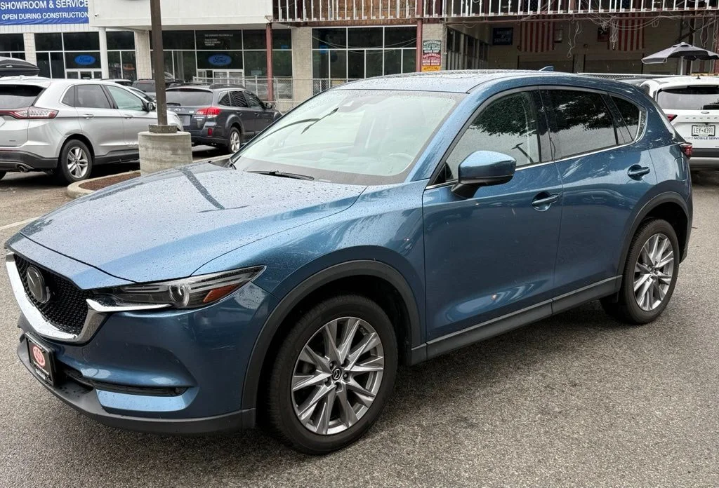 Used 2019 Blue Mazda Grand Touring image 4