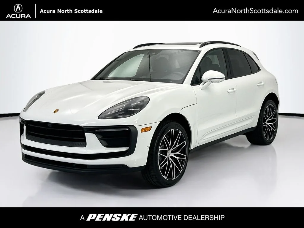 2022 Porsche Macan Base