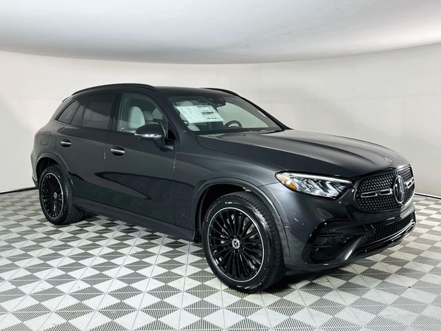 2026 Mercedes-Benz GLC GLC 300's photo