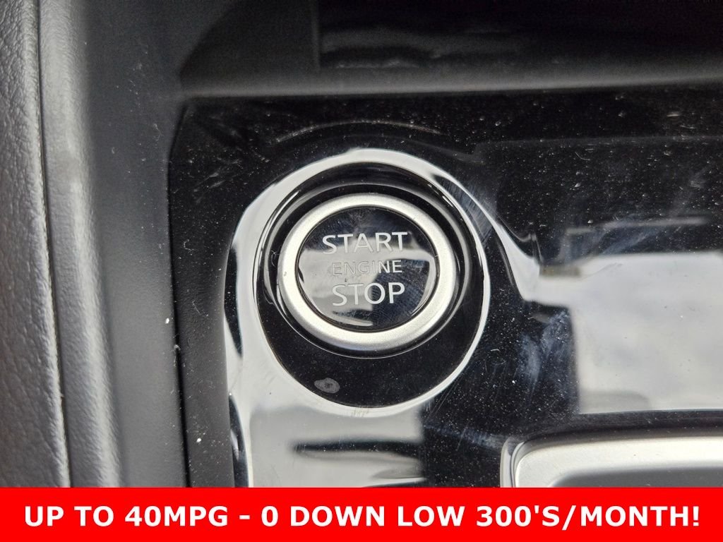 2025 Nissan Versa Sedan SV - Photo 23