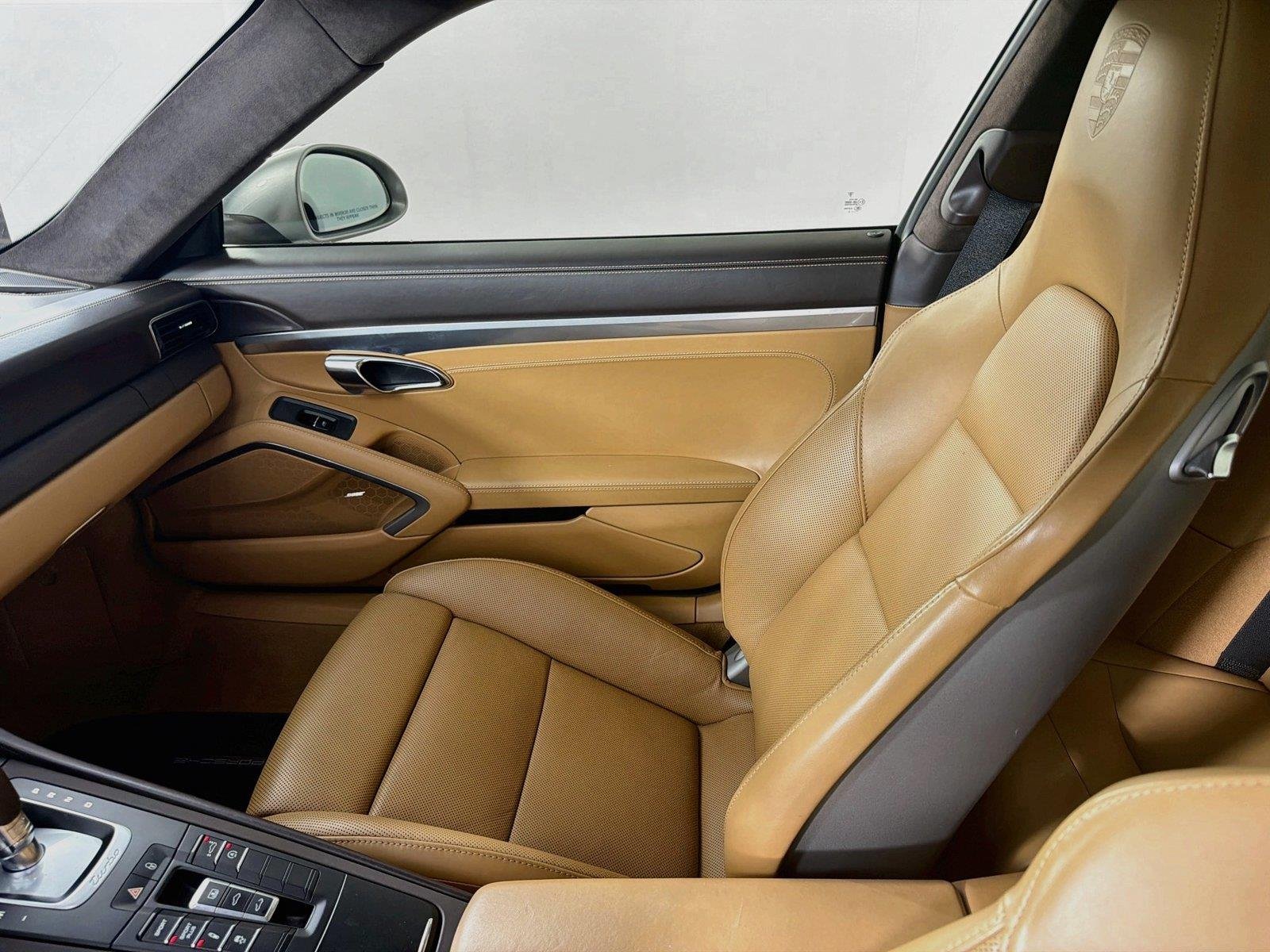 Certified Used 2015  porsche Turbo image 30