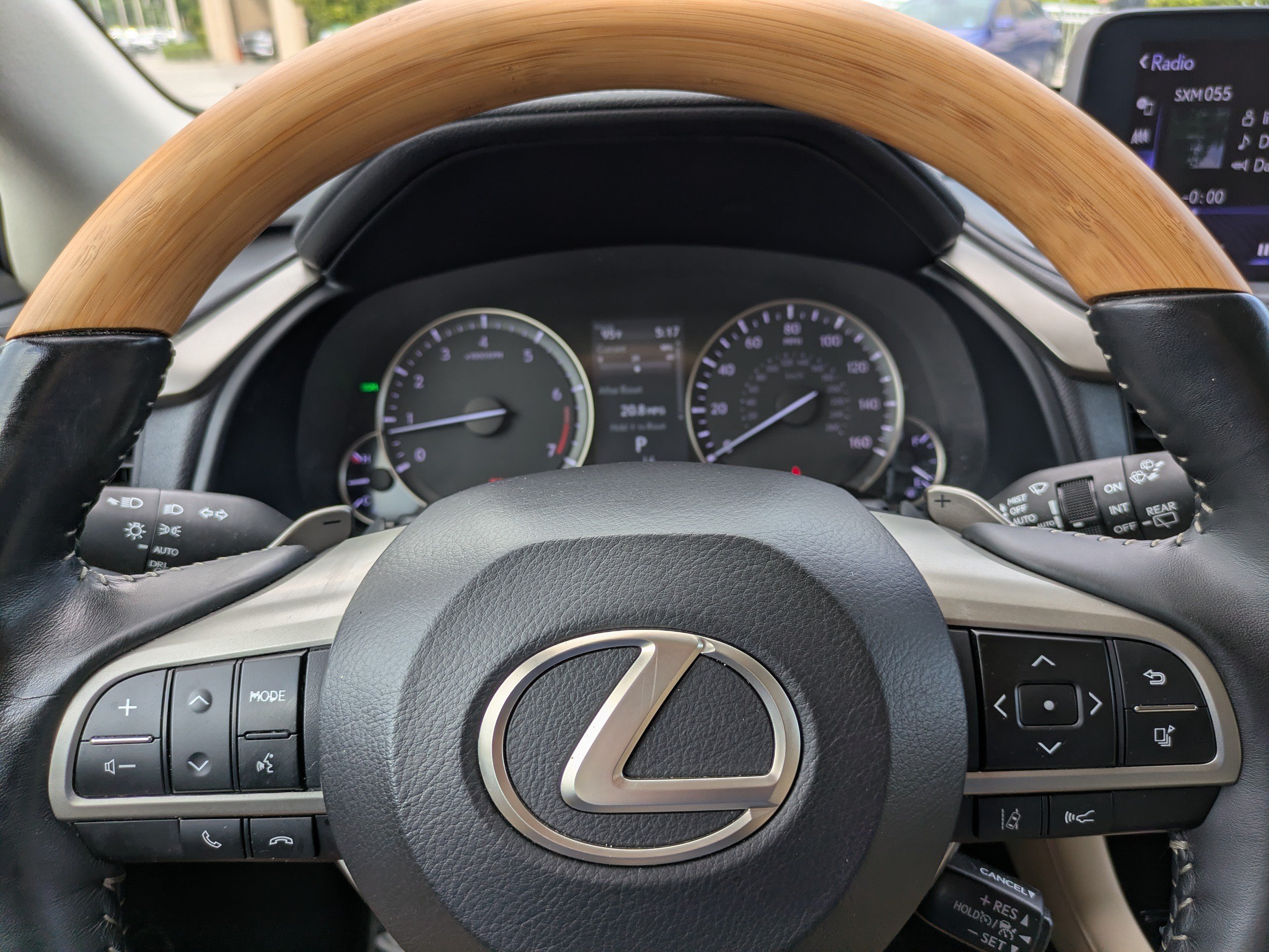 2021 Lexus RX 350 - Photo 28