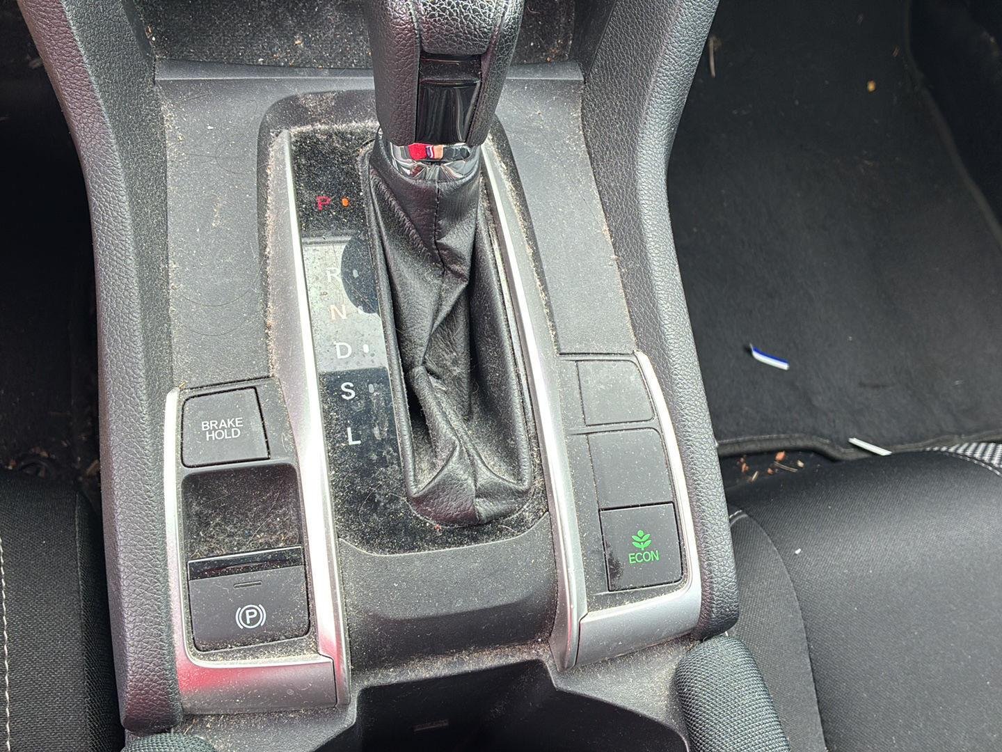 Used 2019 Lunar Silver Metallic Honda LX image 5