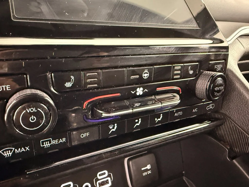 Used 2024 Gray Jeep Laredo X image 26