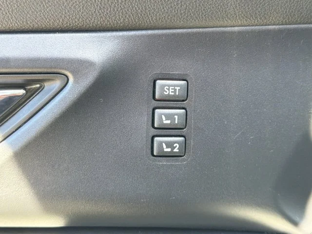 Used 2023 Blue Subaru Onyx Edition image 37
