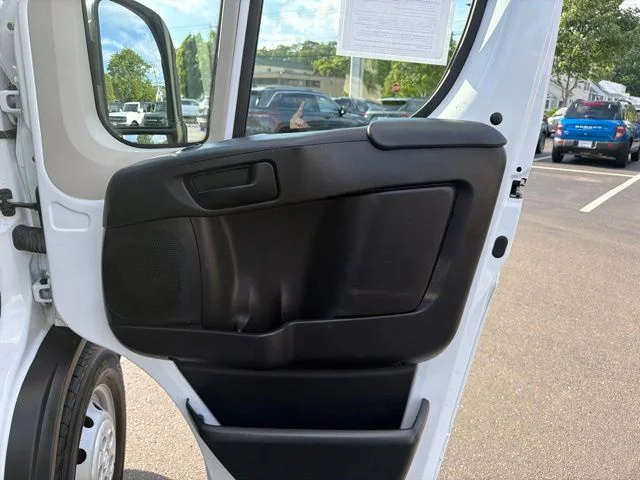 Used 2019 White Ram High Roof image 10