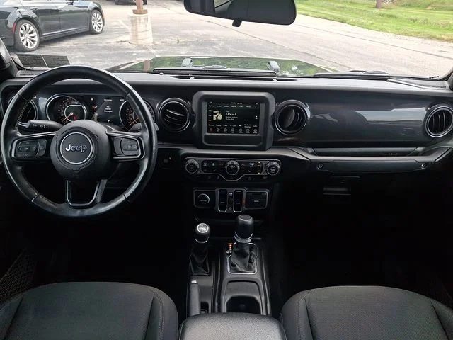 Used 2022 Black Jeep Sport image 15