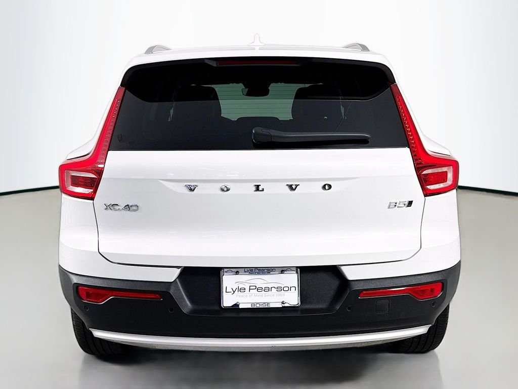 Used 2025 White Volvo B5 Plus Bright Theme image 10