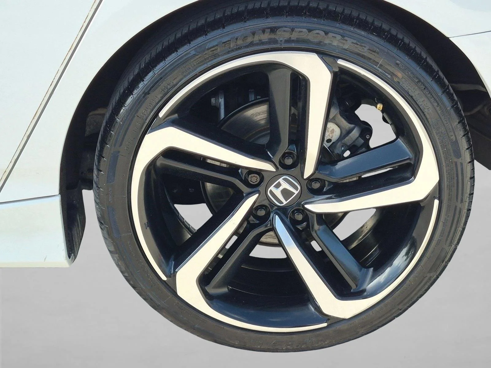 Used 2019 Platinum White Pearl Honda Sport 1.5T image 21