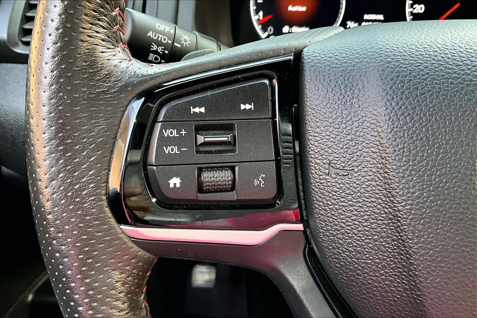 Used 2025 Crystal Black Pearl Honda Black Edition image 23