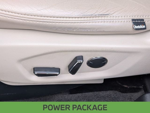 Used 2018 White Ford XLT image 17
