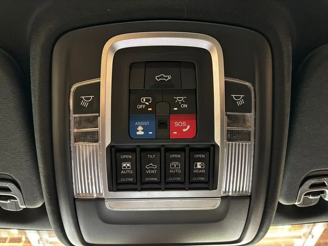 Used 2019 Red Ram Laramie image 25