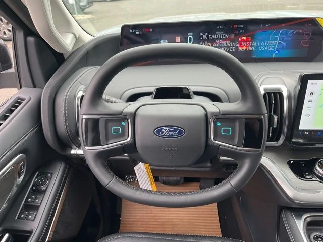 New 2026 Glacier Gray Metallic Tri-Coat Ford Platinum® image 47