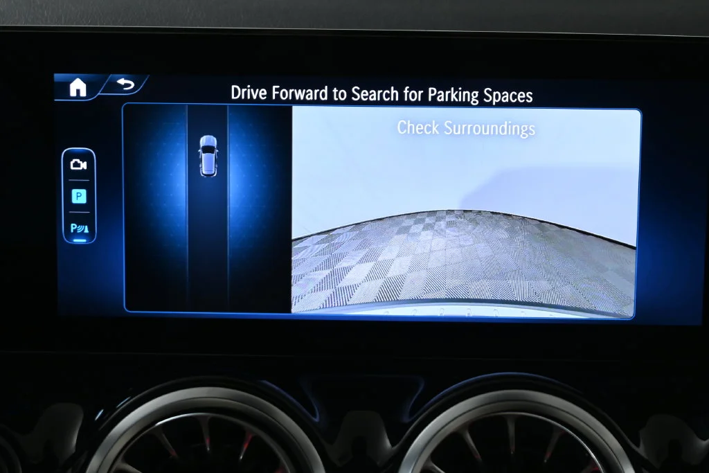 Used 2026 Gray Mercedes-Benz GLA 250 image 22