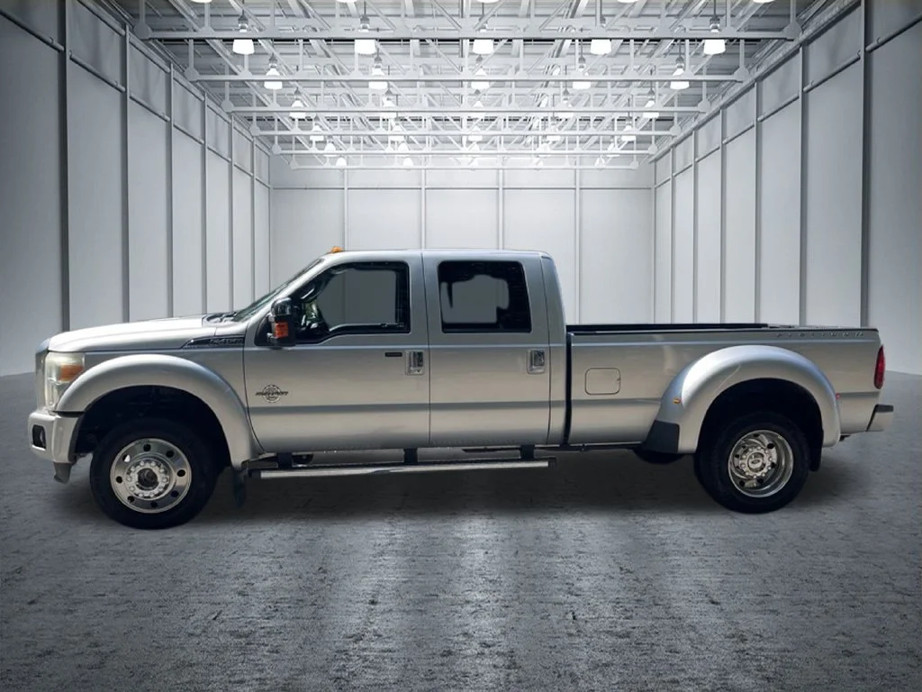 Used 2016 Silver Ford Platinum image 2