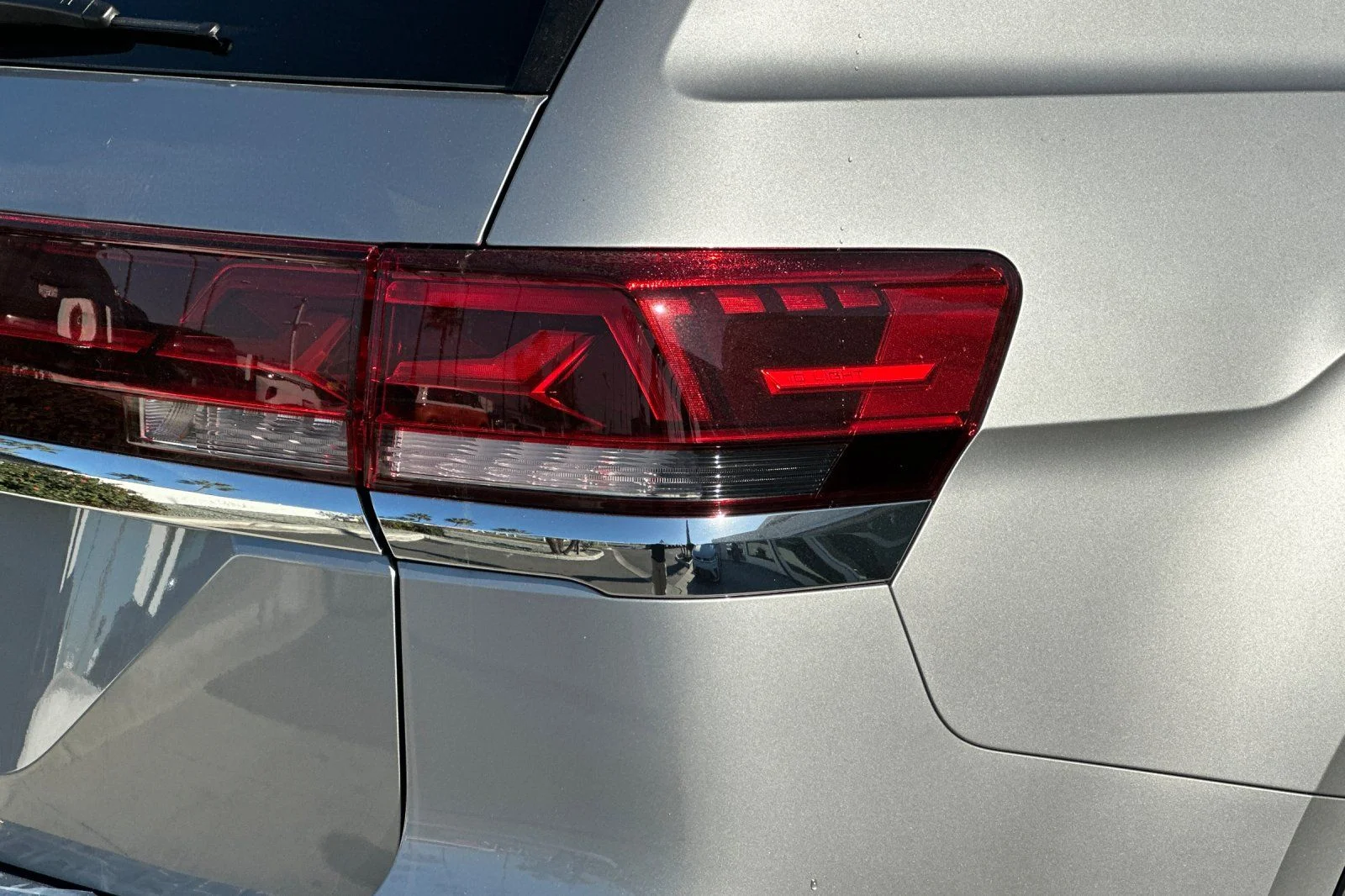 New 2026 Silver Volkswagen 2.0T SE w/Technology image 7