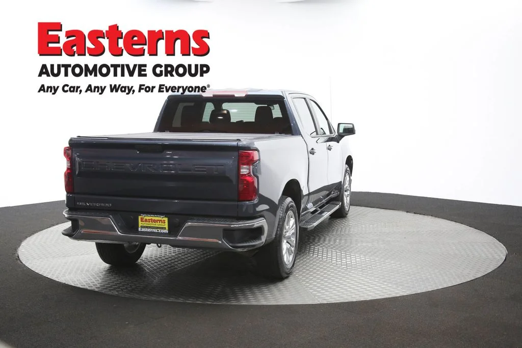 Used 2020 Gray Chevrolet LT image 37
