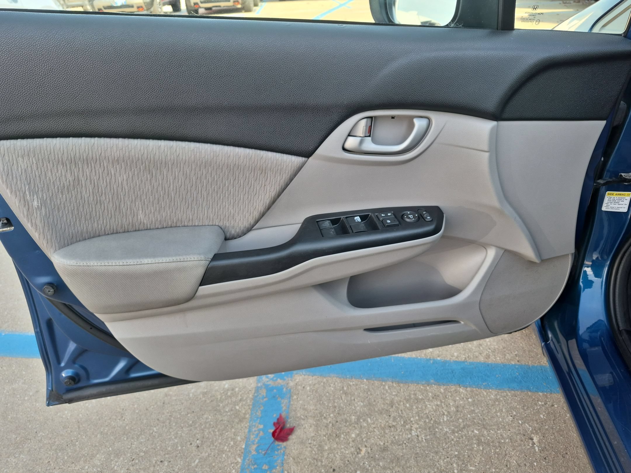 Used 2015 Dyno Blue Pearl Honda LX Sedan image 12