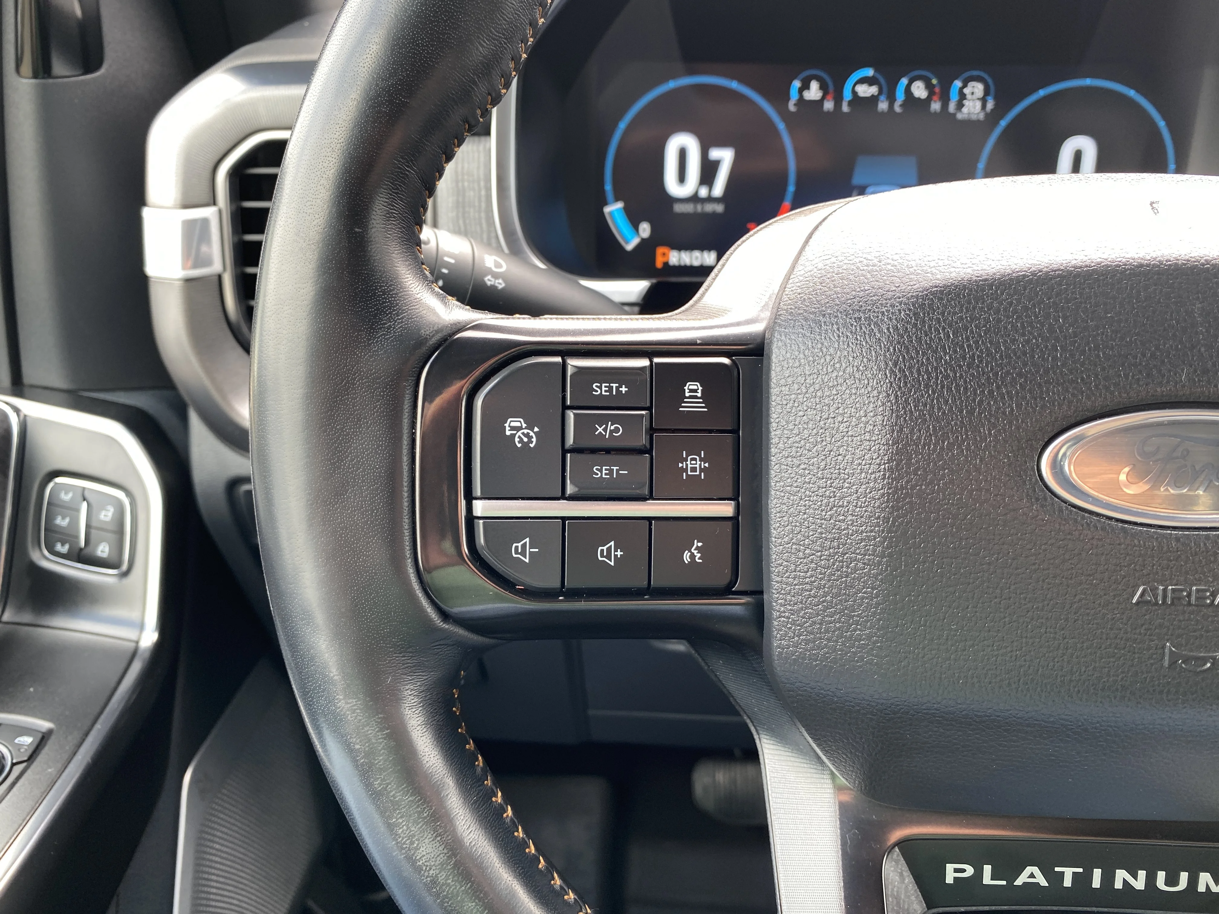 Certified Used 2023 White Ford Platinum * PANORAMIC SUNROOF * MAX TRAILERING PKG * image 13