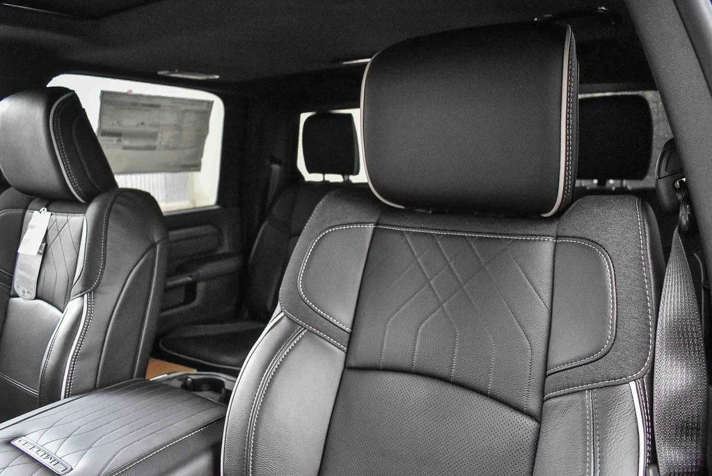 New 2026 Diamond Black Crystal Pearl-Coat Exterior Paint RAM Limited image 26