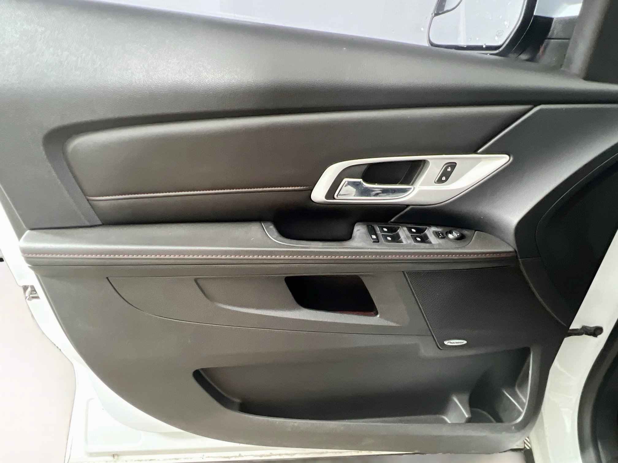 Used 2012 Olympic White GMC SLE-2 image 29