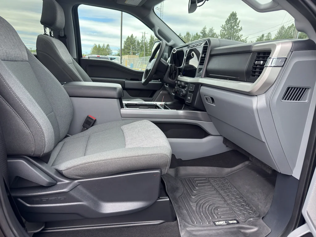 Certified Used 2024 Agate Black Metallic Ford XLT image 6