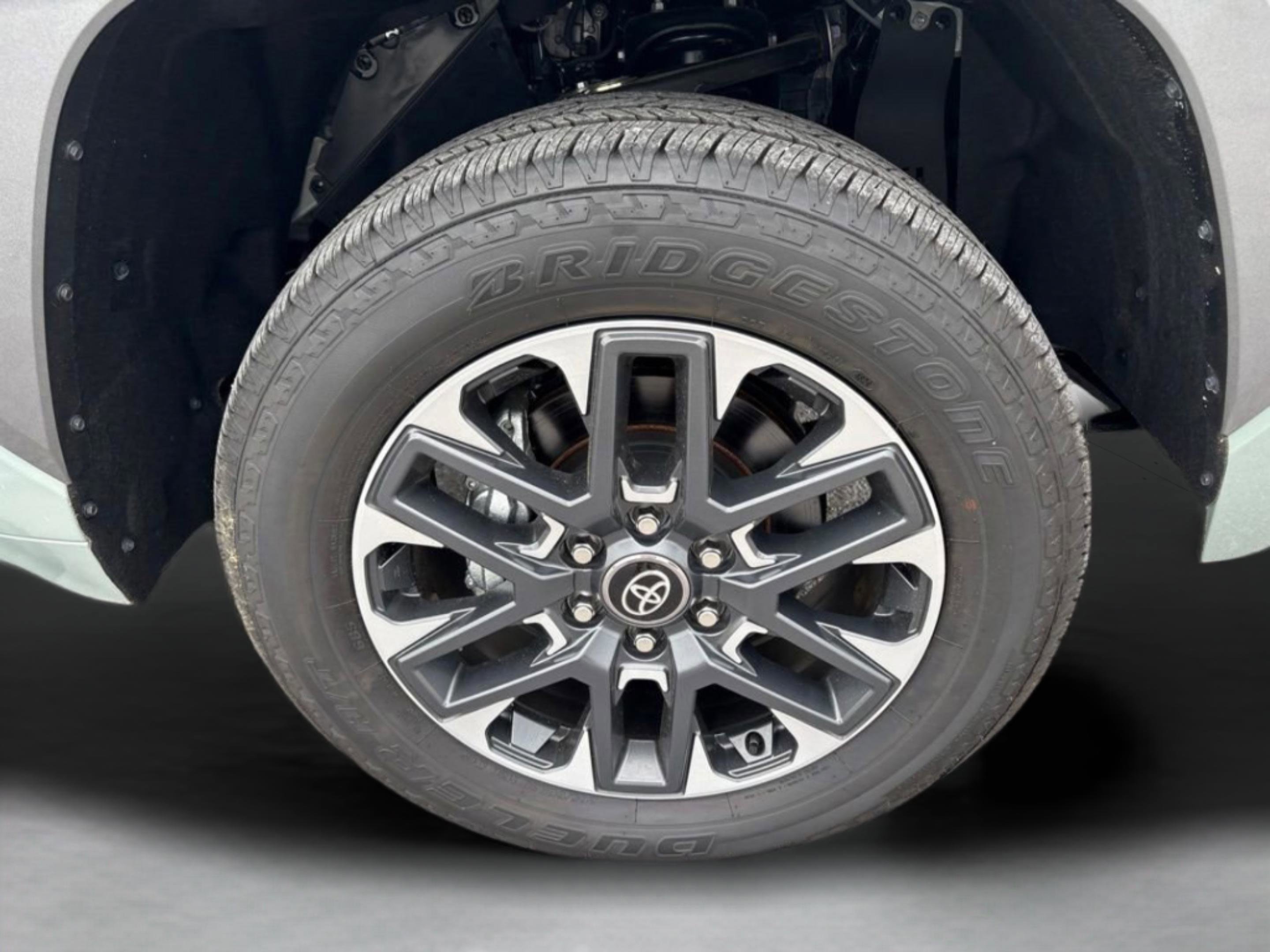 2025 Toyota Tundra Limited - Photo 51