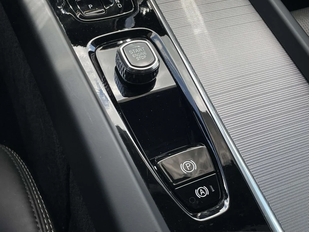 2024 Volvo XC60 Ultimate - Photo 22