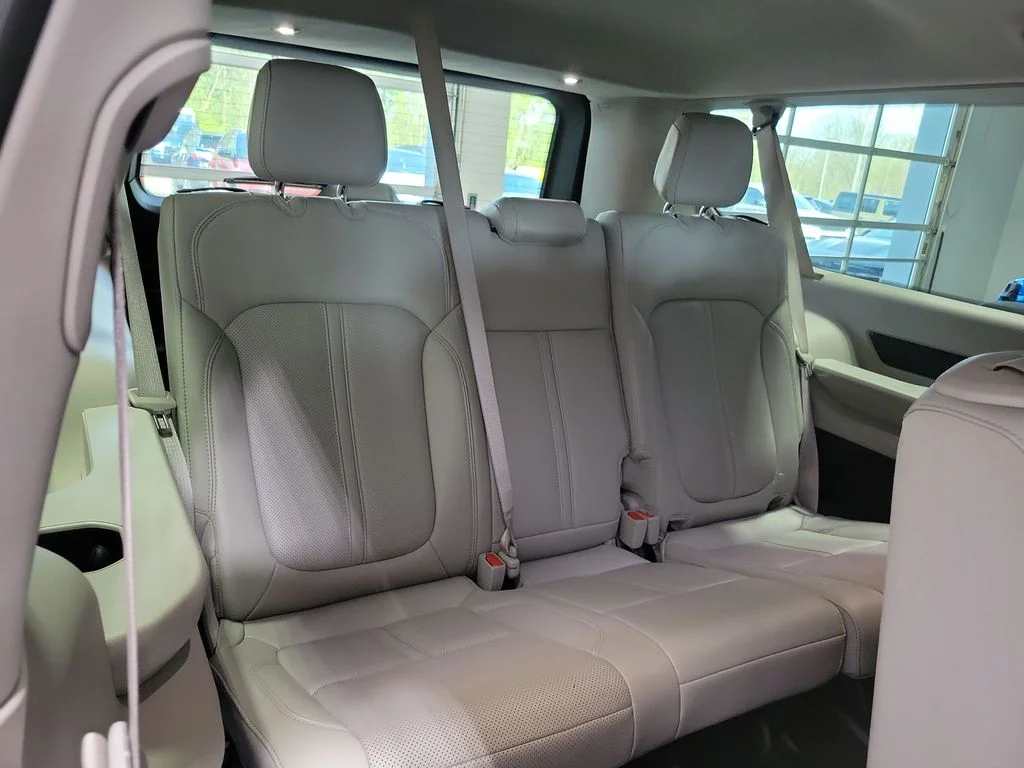 Used 2023 Red Jeep Series II image 18