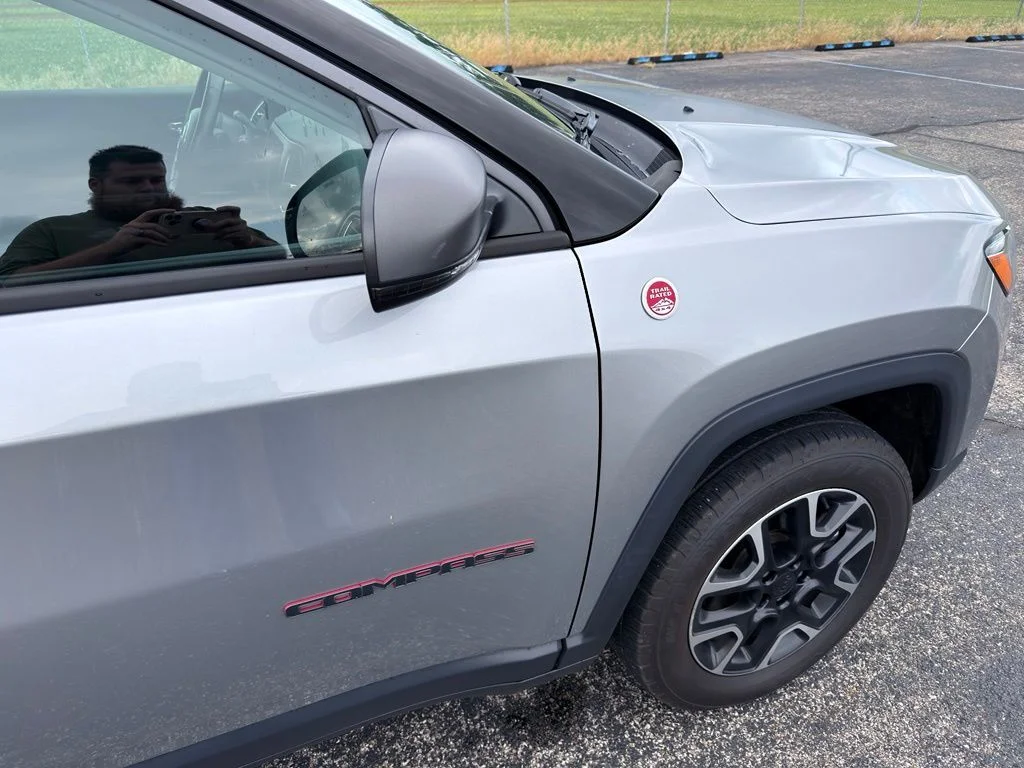 Used 2021 Silver Jeep Trailhawk image 3