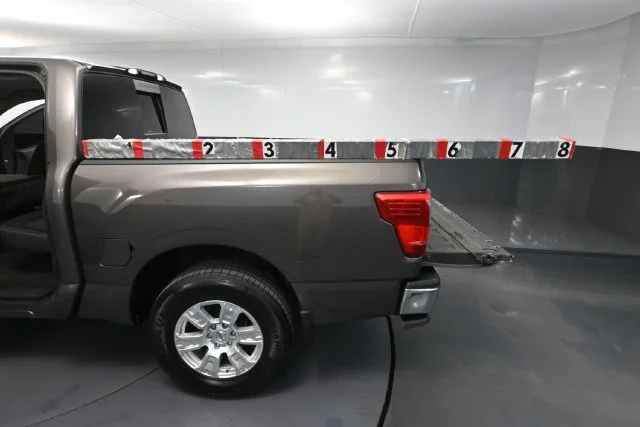 Used 2018 Brown Nissan SV image 28