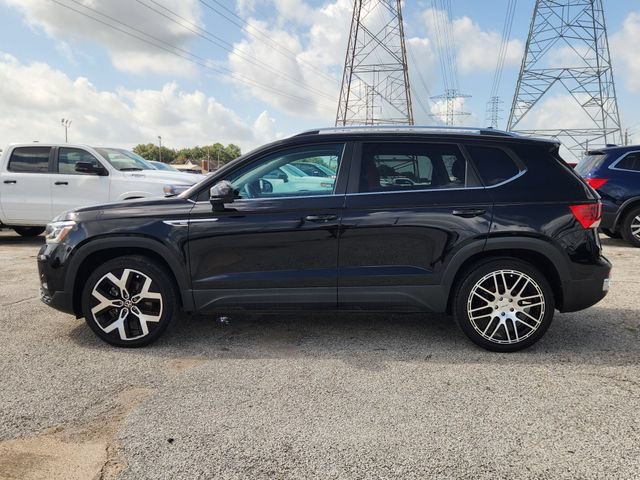 Used 2022  Volkswagen SEL image 4