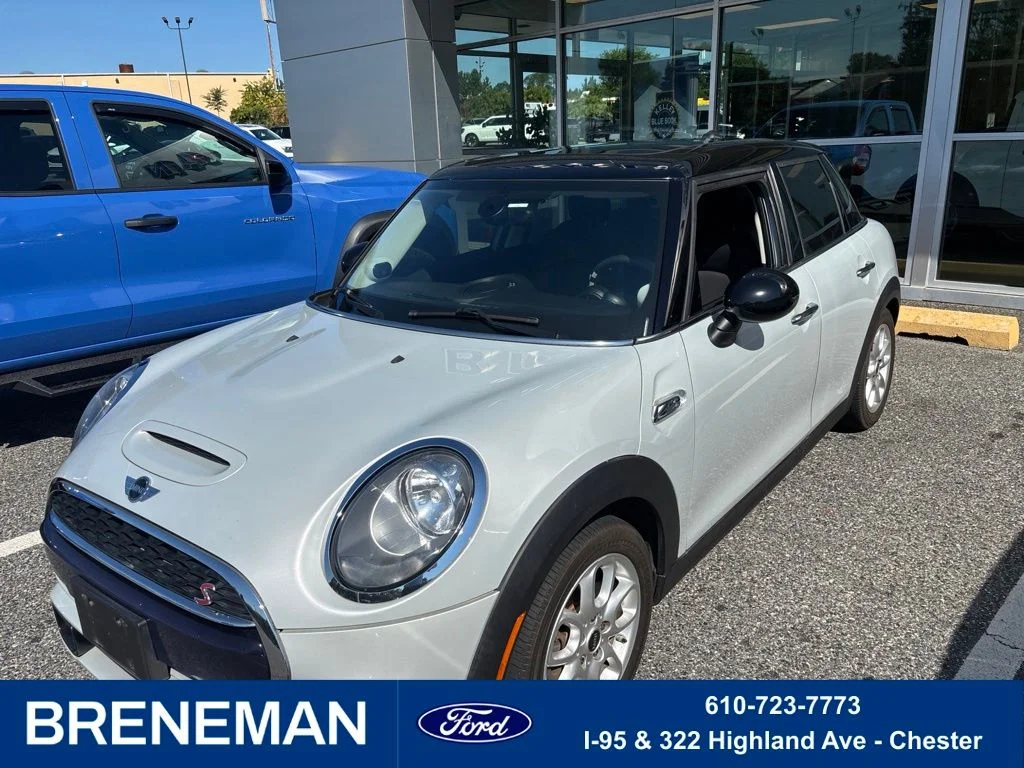 2015 MINI Cooper Hardtop 4 Door