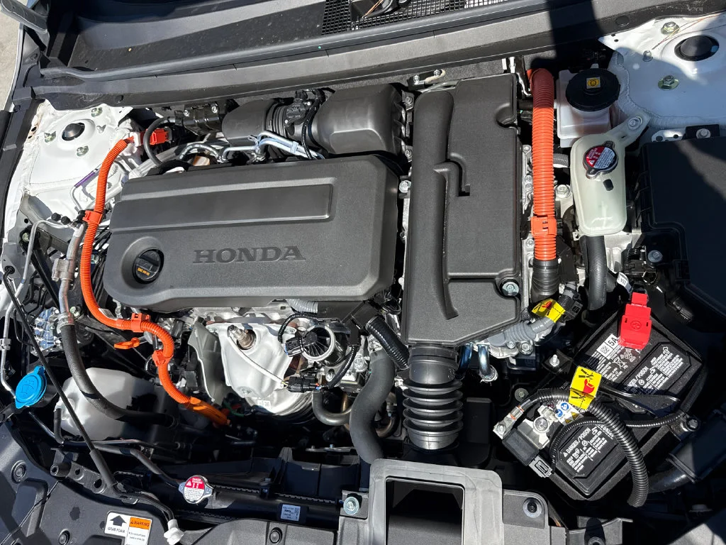 Used 2026 Platinum White Pearl Honda EX-L Hybrid image 36