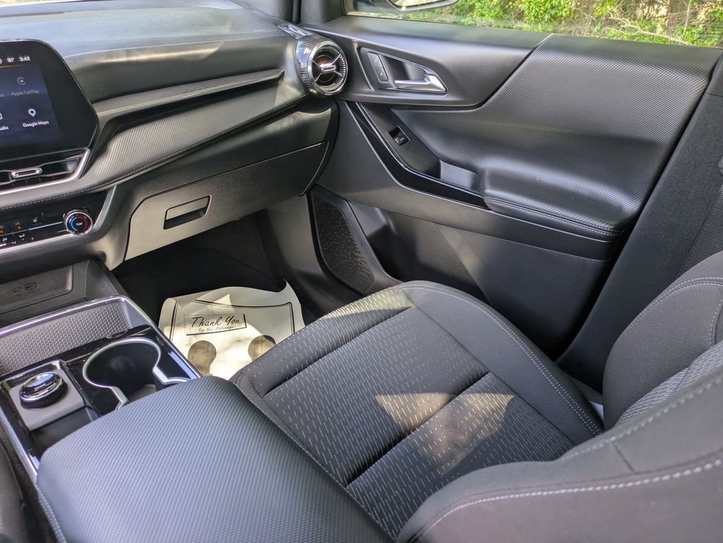 Used 2026 White Chevrolet LT image 16