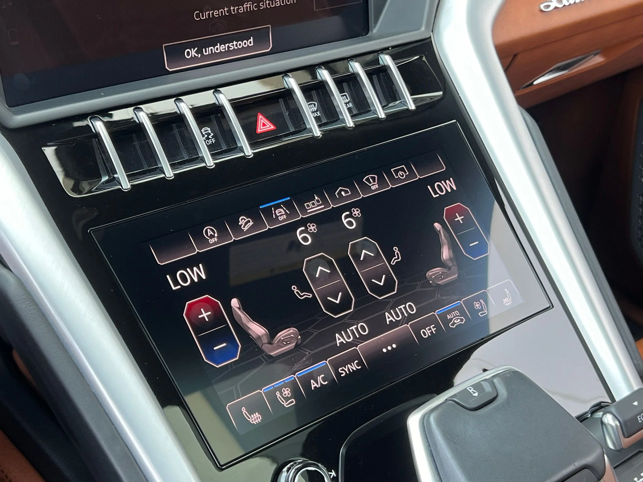 Used 2019 Blue Lamborghini Base image 30