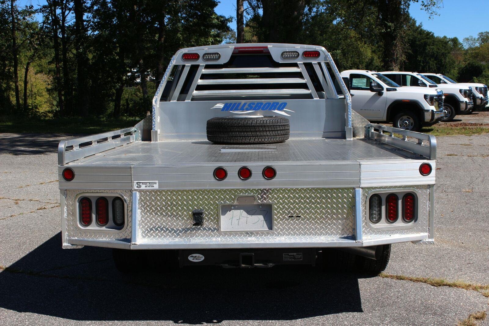 New 2026 Sterling Metallic GMC SLE image 6